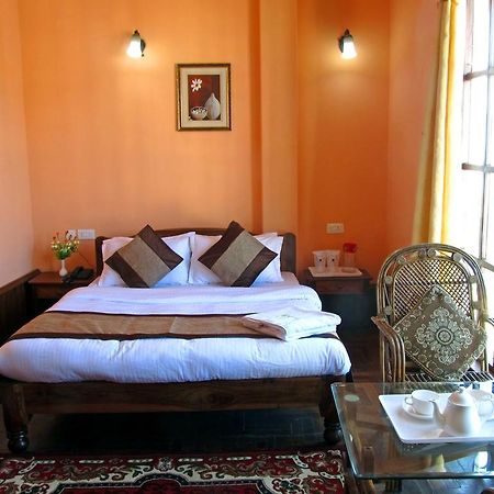 Hotel Alpine Crest Ґанґток Екстер'єр фото