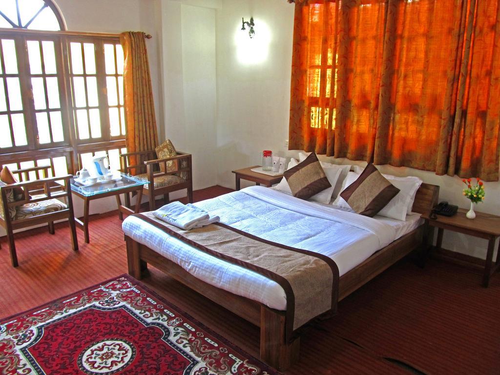 Hotel Alpine Crest Ґанґток Екстер'єр фото