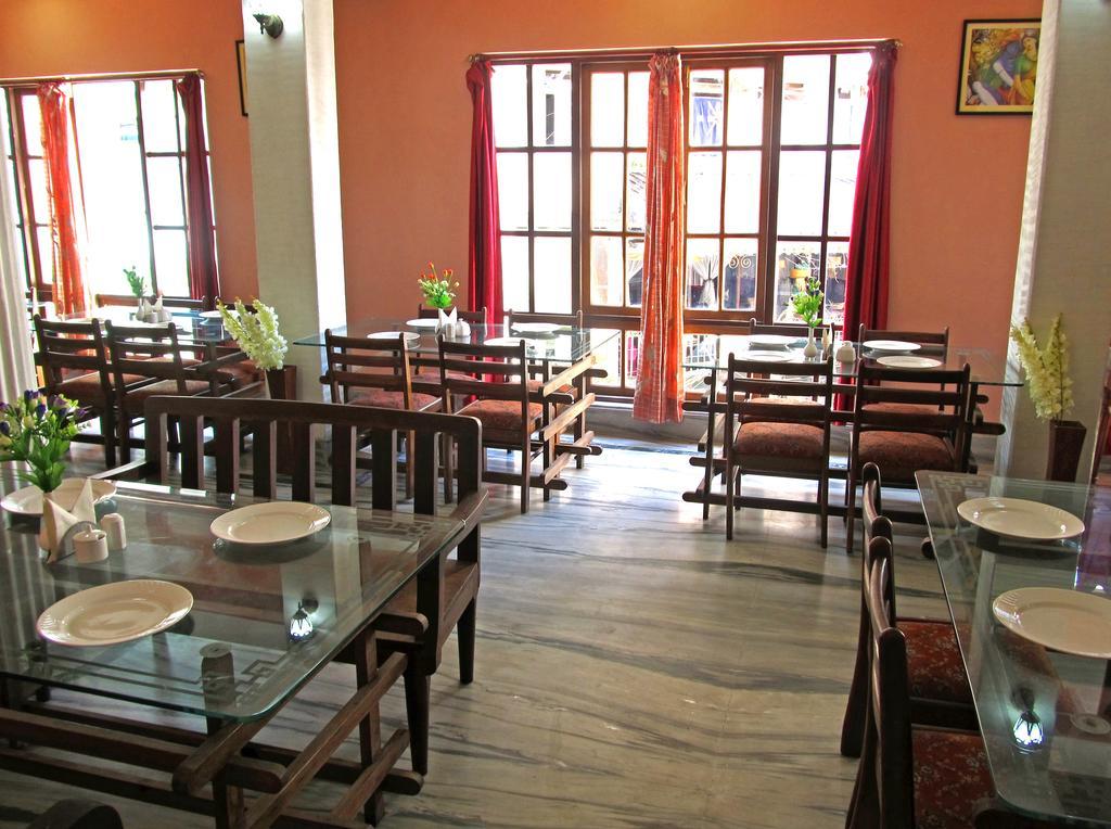 Hotel Alpine Crest Ґанґток Екстер'єр фото