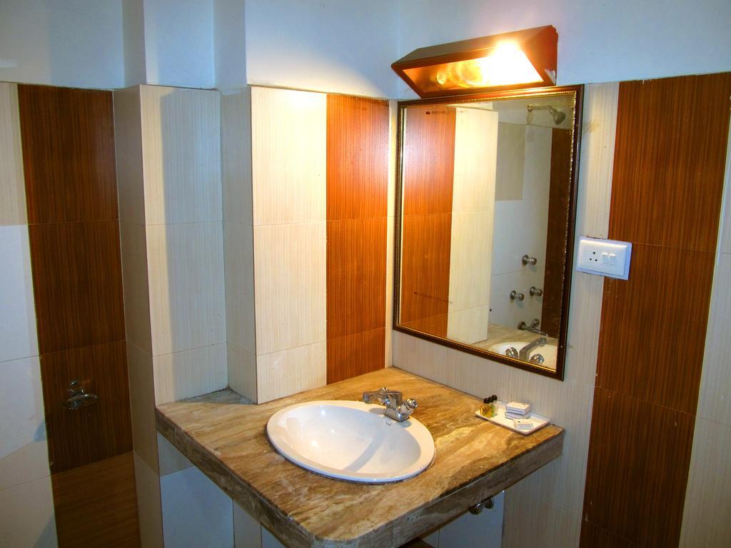 Hotel Alpine Crest Ґанґток Екстер'єр фото