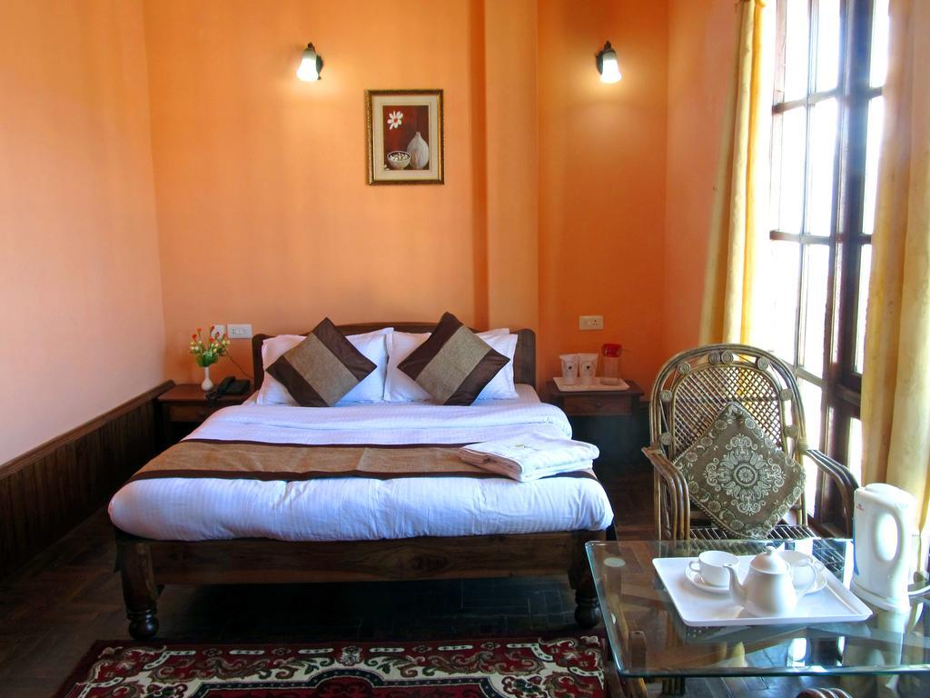Hotel Alpine Crest Ґанґток Екстер'єр фото
