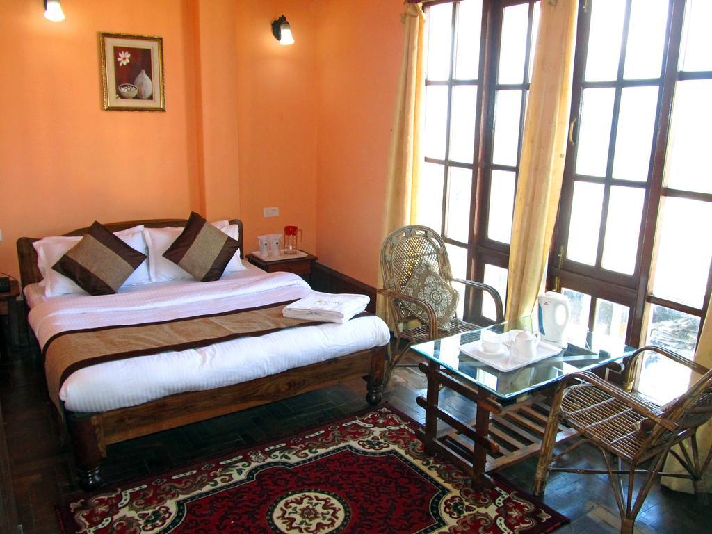 Hotel Alpine Crest Ґанґток Екстер'єр фото
